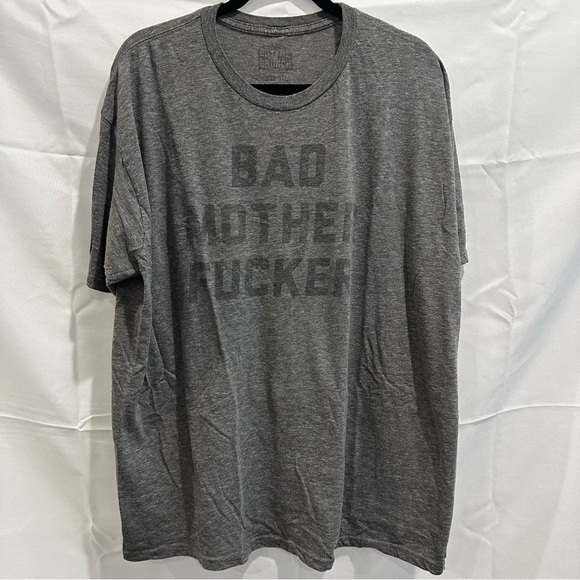 Casual Gray Graphic Tee for Men - Picture 1 of 4